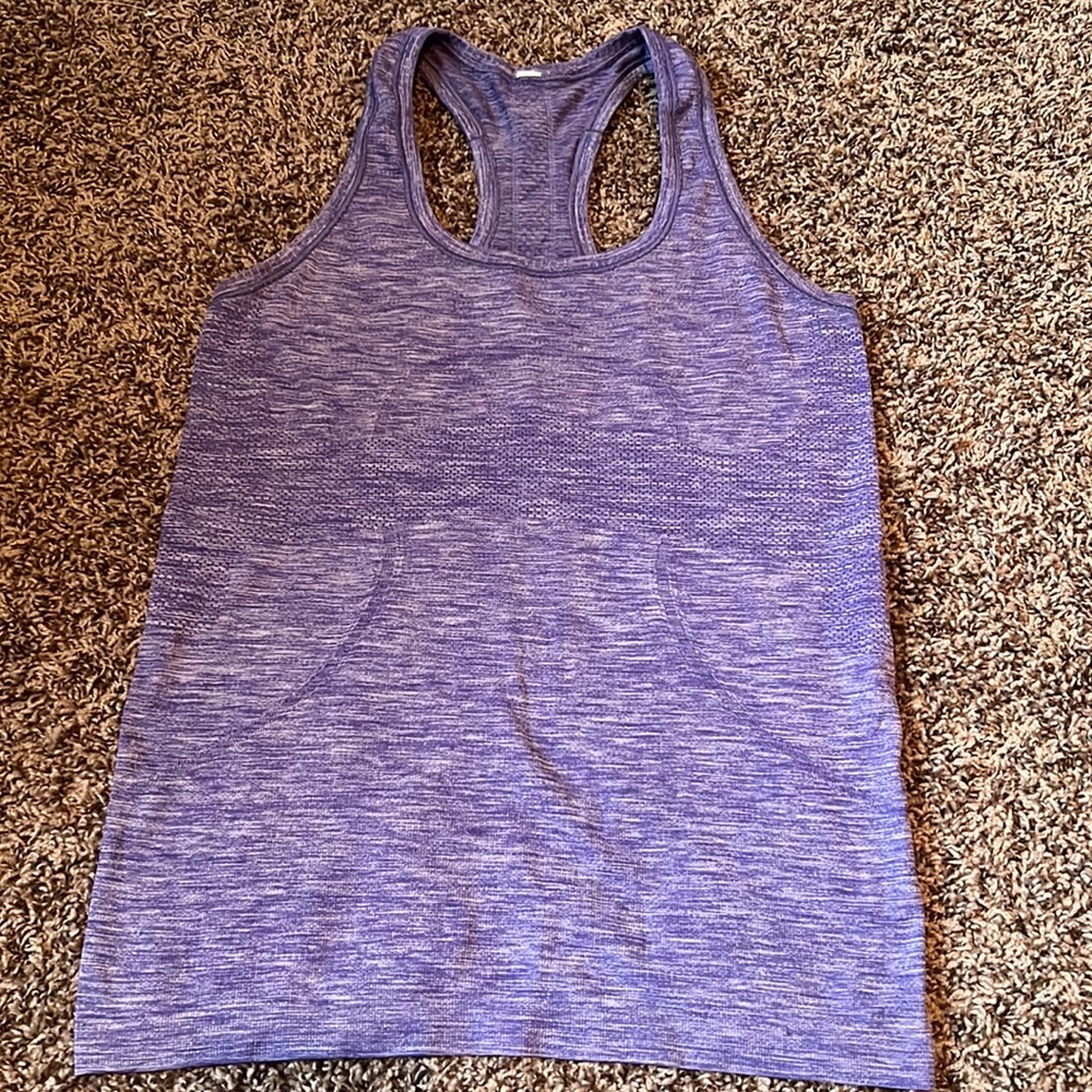 Lululemon tank size 6